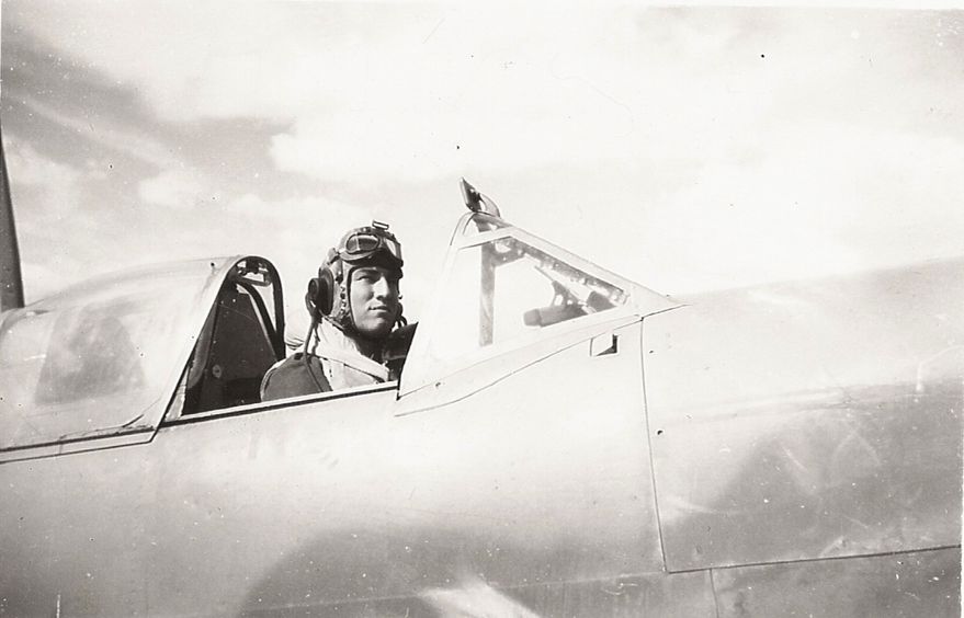 Gaucho piloto combate nazis
