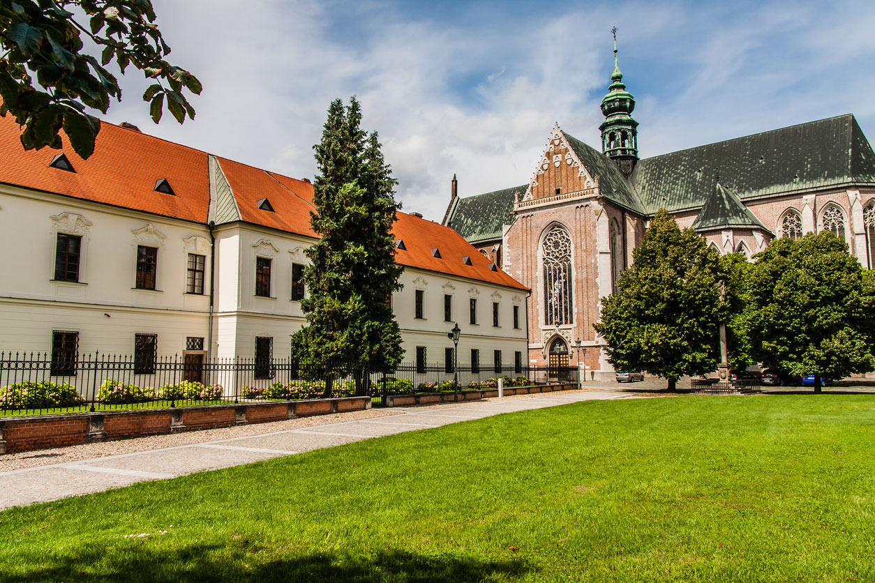 Jardín de la Abadía de Santo Tomás de Brno.