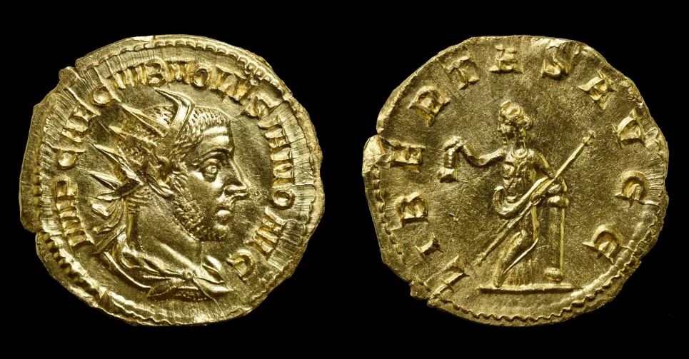 La moneda de oro de 5.6 gramos de peso es comúnmente conocida como aureus.