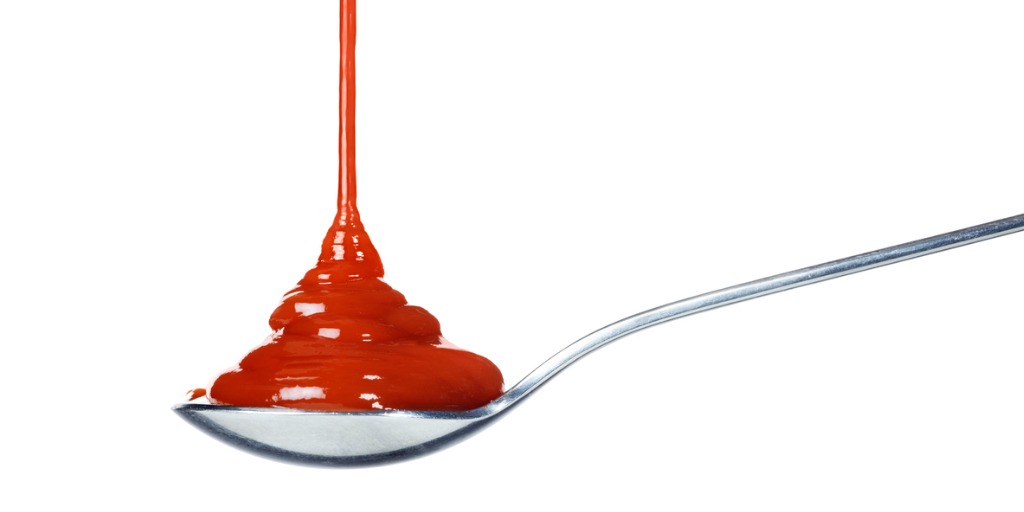 Un colorante usado por ejemplo en las salsas de tomate.