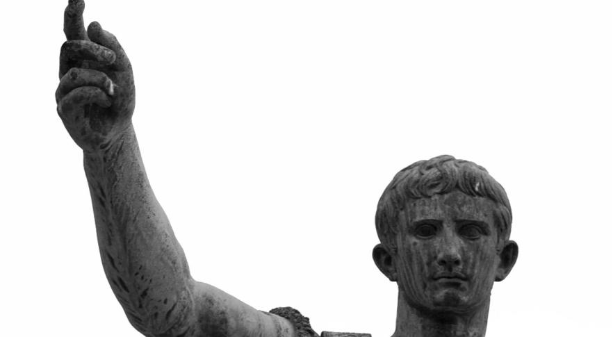 Descubren restos de una estatua que podría llevar a los barcos de Calígula