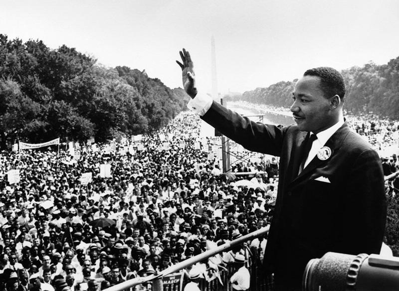 Martin Luther King lidera una marcha contra la Guerra de Vietnam-0