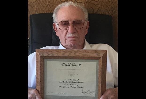 Tras 65 años de silencio, un veterano estadounidense que 'sirvió' a los nazis revela sus secretos -0