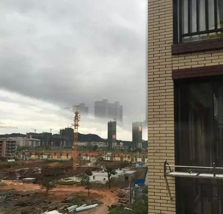 Aparición de ciudades flotantes en el cielo causa conmoción en China-0
