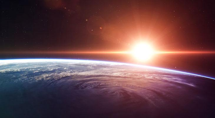 Einstein tenía razón: la Tierra es 114 años más vieja que el Sol-0
