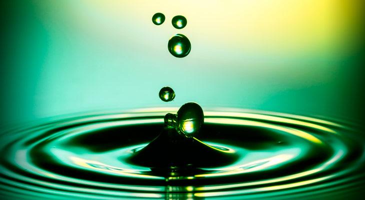 La ley universal de la física descubierta con una gota de aceite de oliva-0
