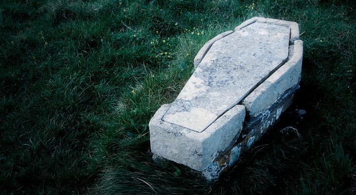 Francia: descubren 150 antiguas tumbas cristianas y un sarcófago de 1.500 años-0