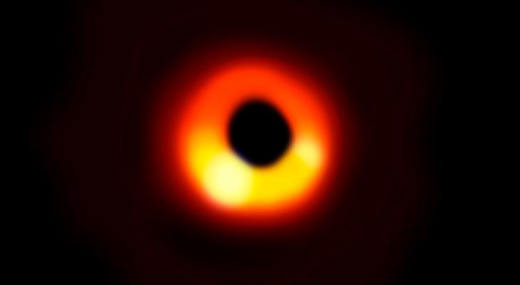 Descubren el agujero negro más masivo del Universo temprano-0