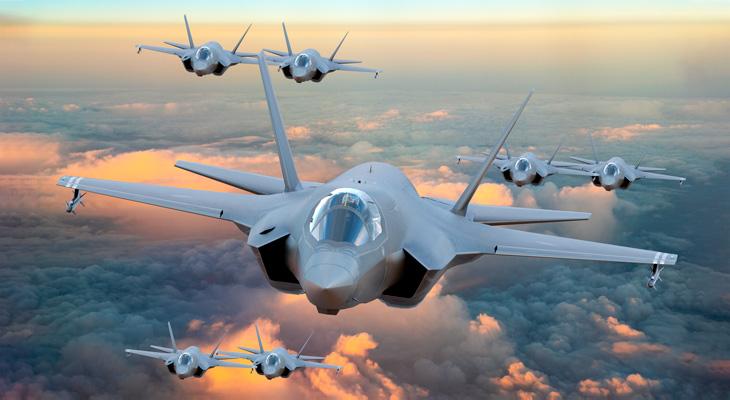Guerra en el aire: EEUU y Rusia compiten por los aviones caza de quinta generación-0