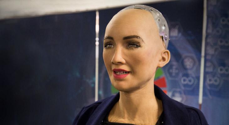 Subastaron la obra de arte de un robot que juró aniquilar a los humanos-0