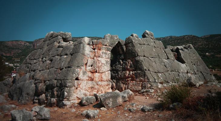 Hellinikon: la única pirámide construida por los antiguos griegos-0