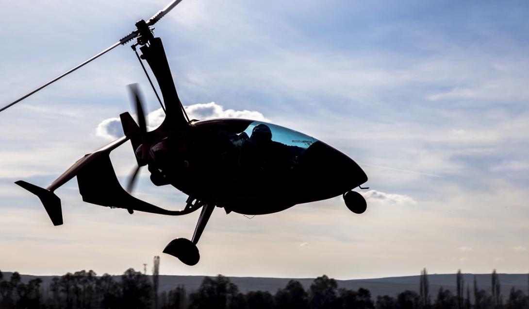 El coche volador con forma de pájaro que revolucionará el transporte en África-0