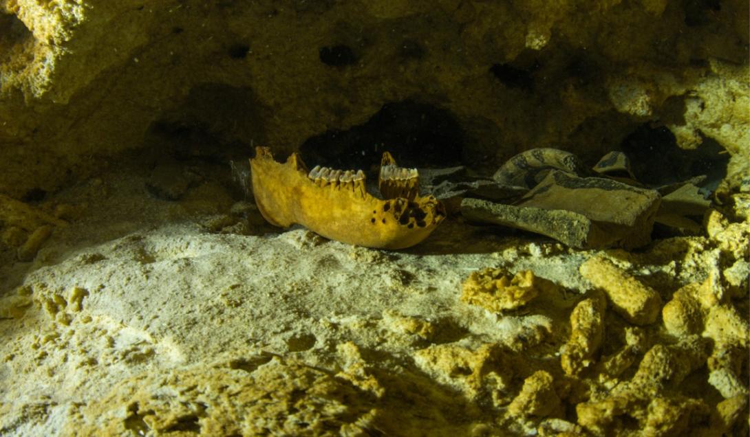 Encuentran una canoa maya que viajaba al inframundo-0